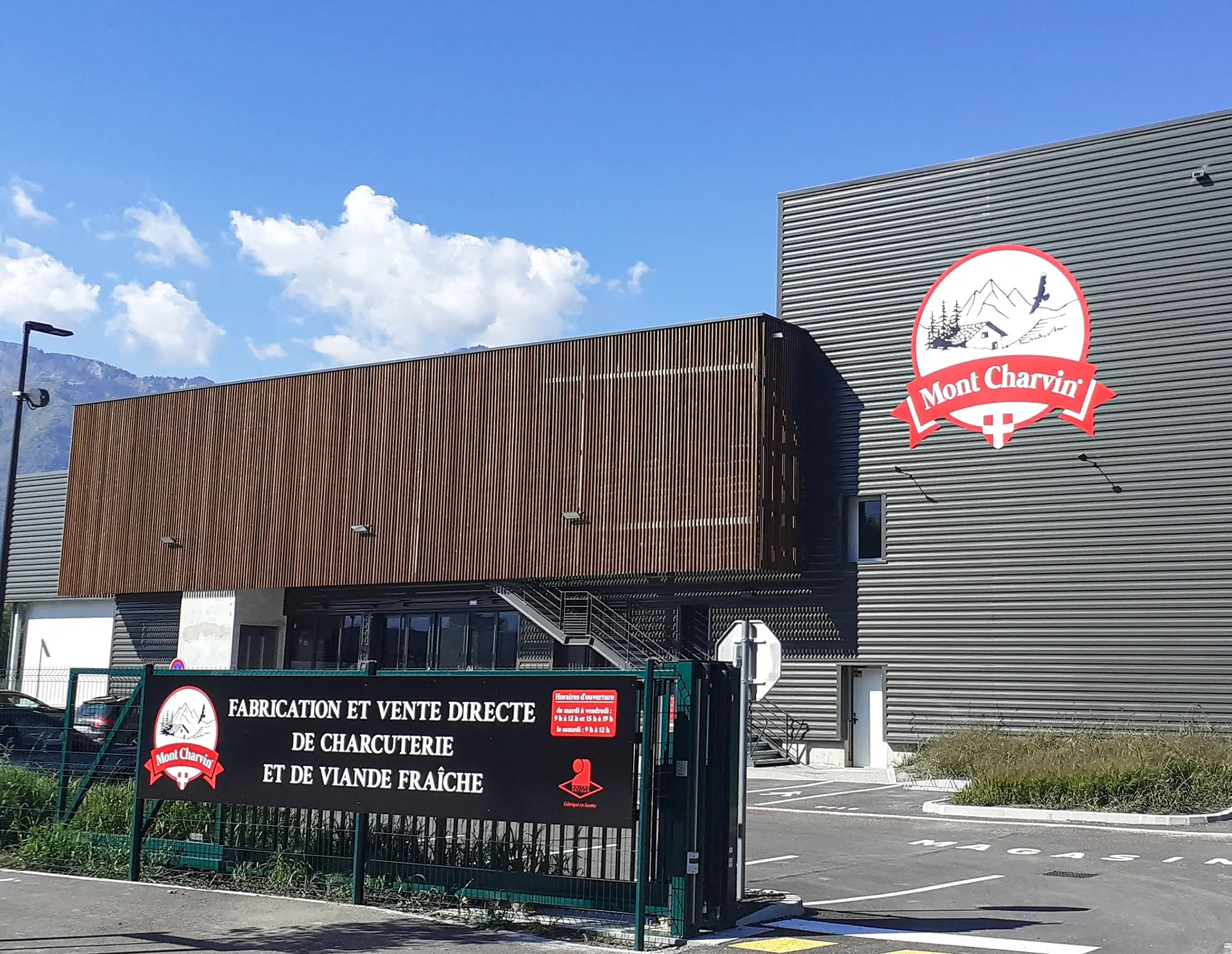 Magasin charcuterie, maison mont charvin, albertville